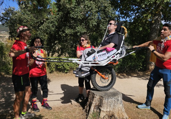 Imatge de capçalera de Subida a oroel con Duchenne en silla Jöelette