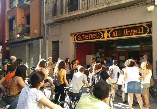Imatge de capçalera de Un Ateneu renovat per 10 anys més en comú