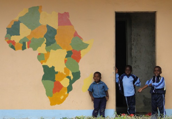 Imatge de capçalera de Blue Sky School - Tanzania - Ventanas y armarios