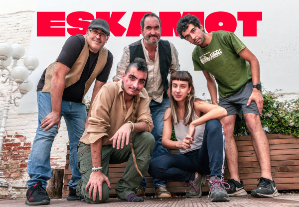 Imatge de capçalera de Eskamot - PRIMER DISC!!