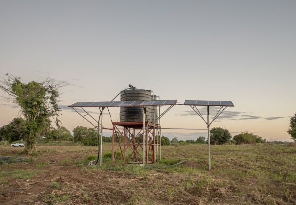 Imatge de capçalera de Riego solar para acabar con el hambre